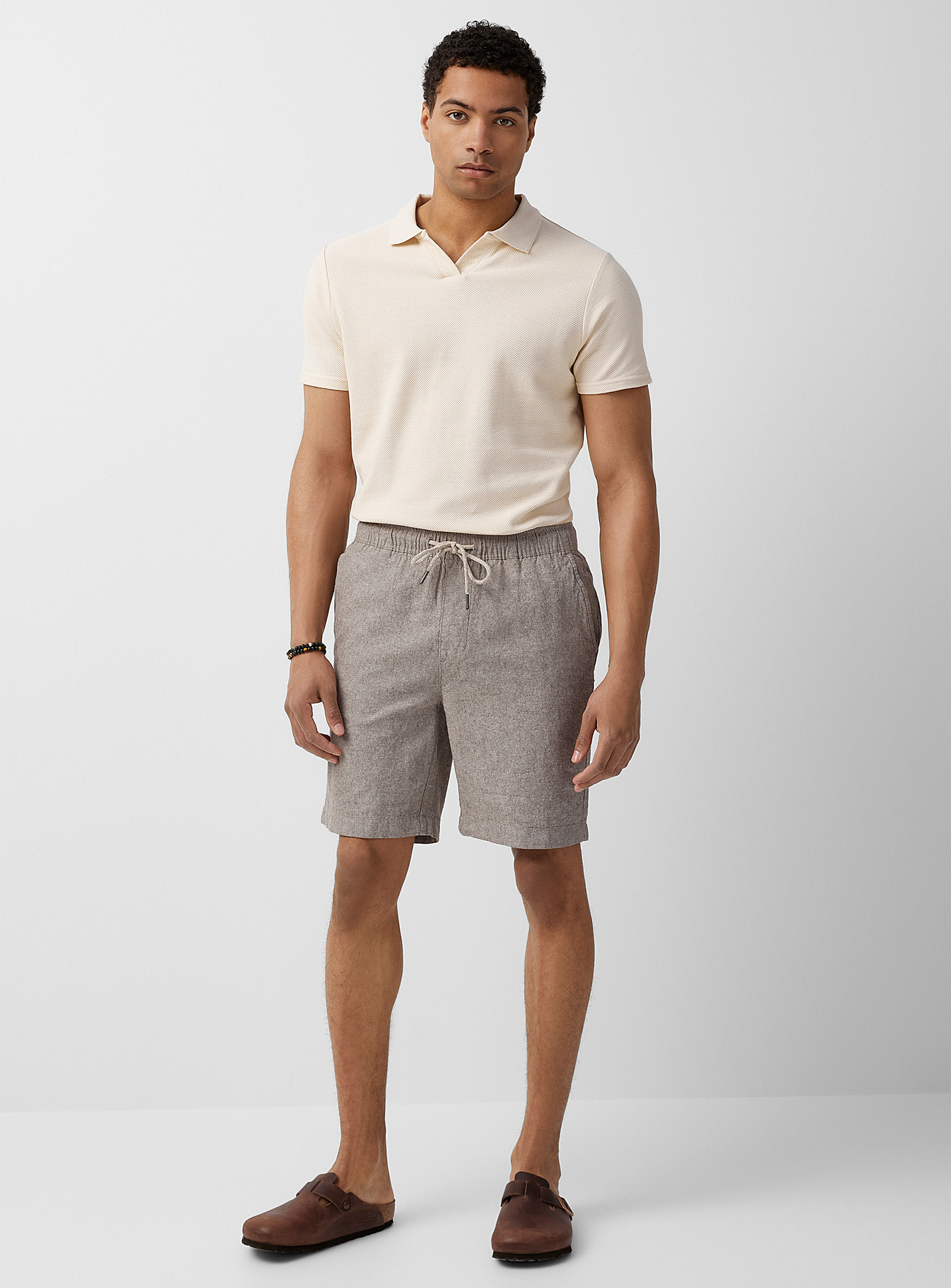 Report Collection Linen Chambray Bermudas In Taupe