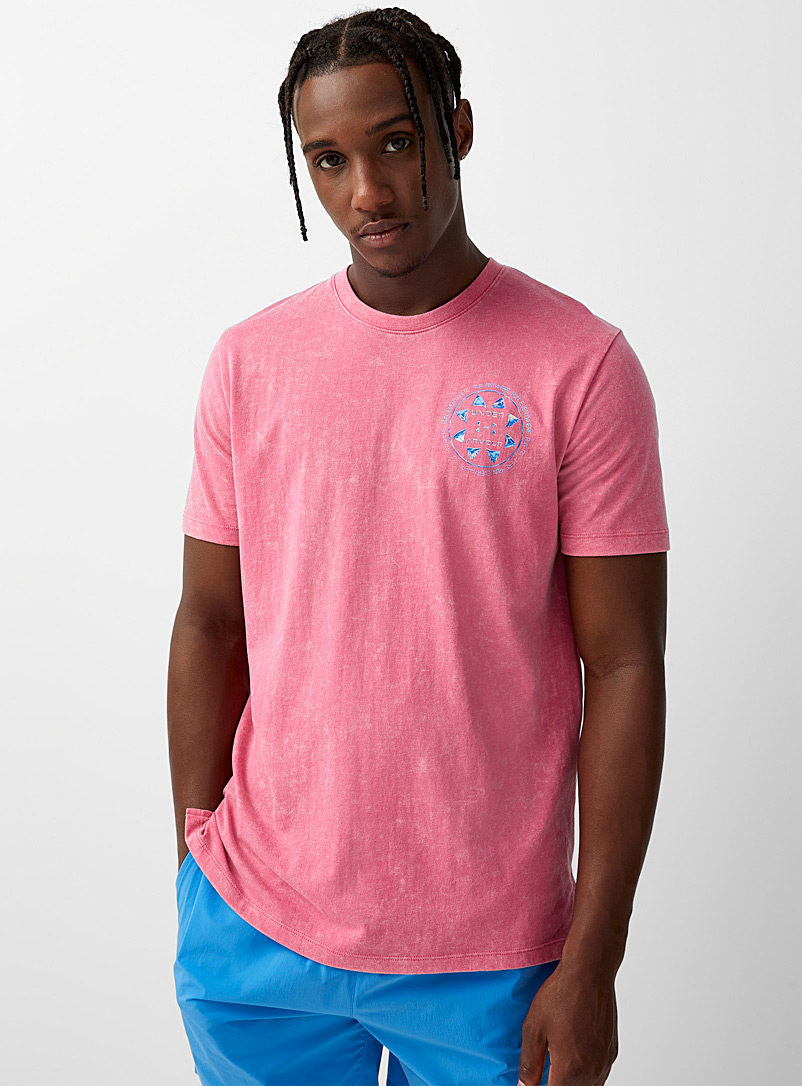 Under Armour: Le t-shirt rose délavé Run Anywhere Rose pour homme