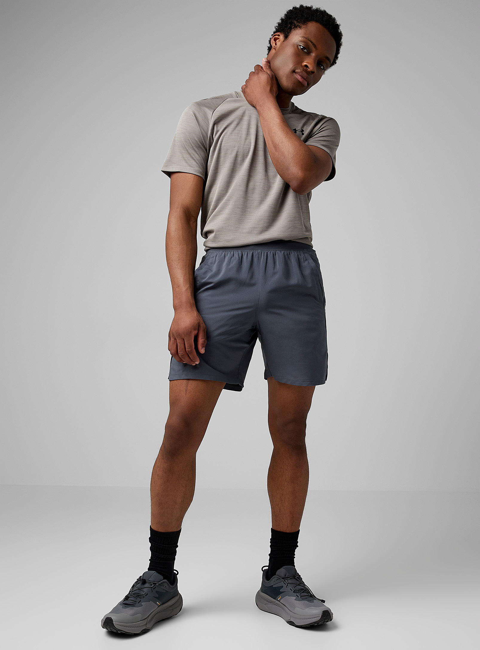 Under Armour Launch Fluid Short In Gray