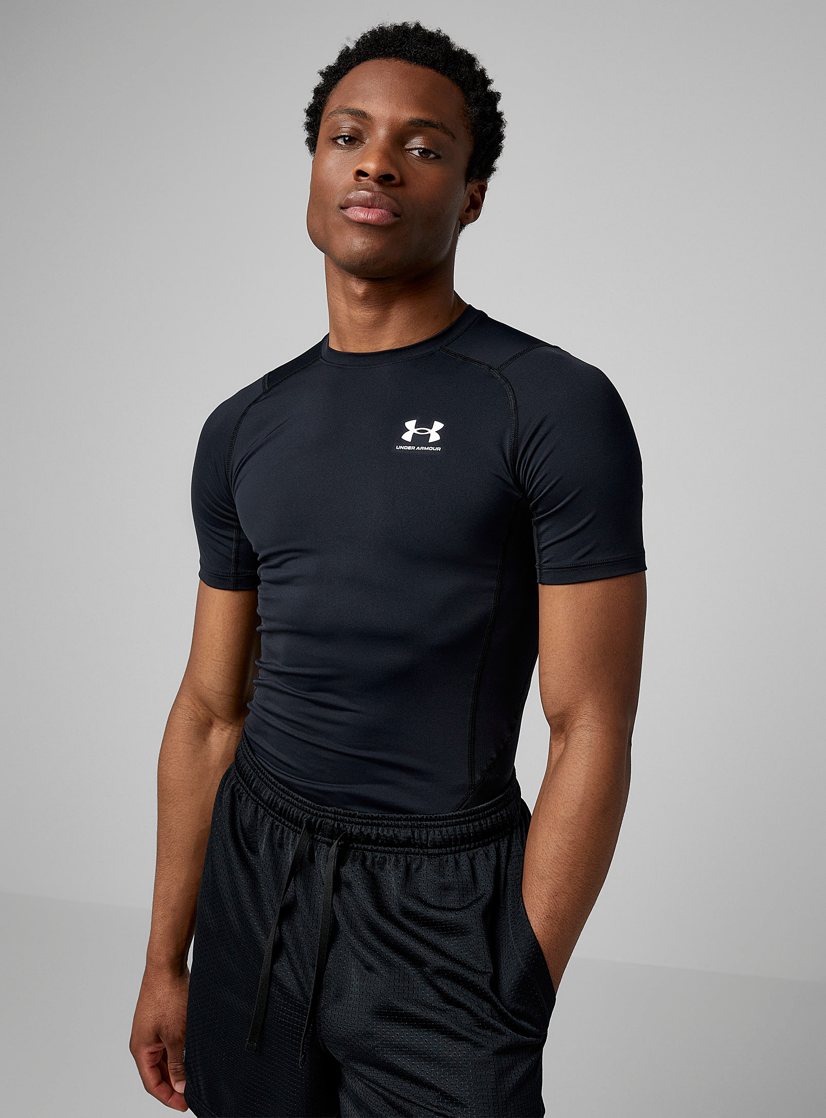 Under Armour Flat-seam Fitted Tee In Black