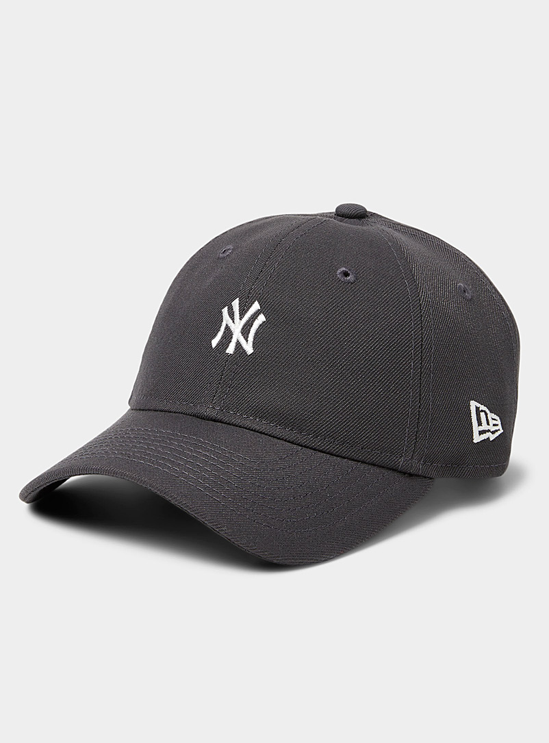 New Era Charcoal New York Yankees mini-logo cap for men