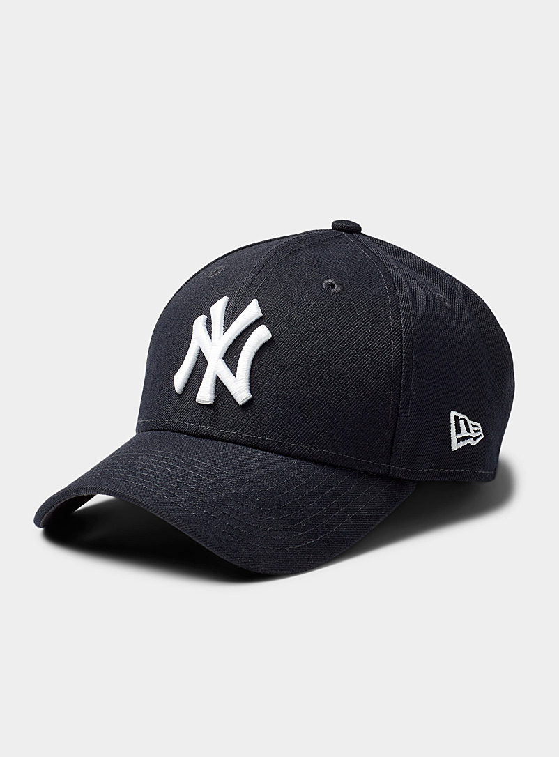 New Era Midnight 940 New York Yankees cap for men