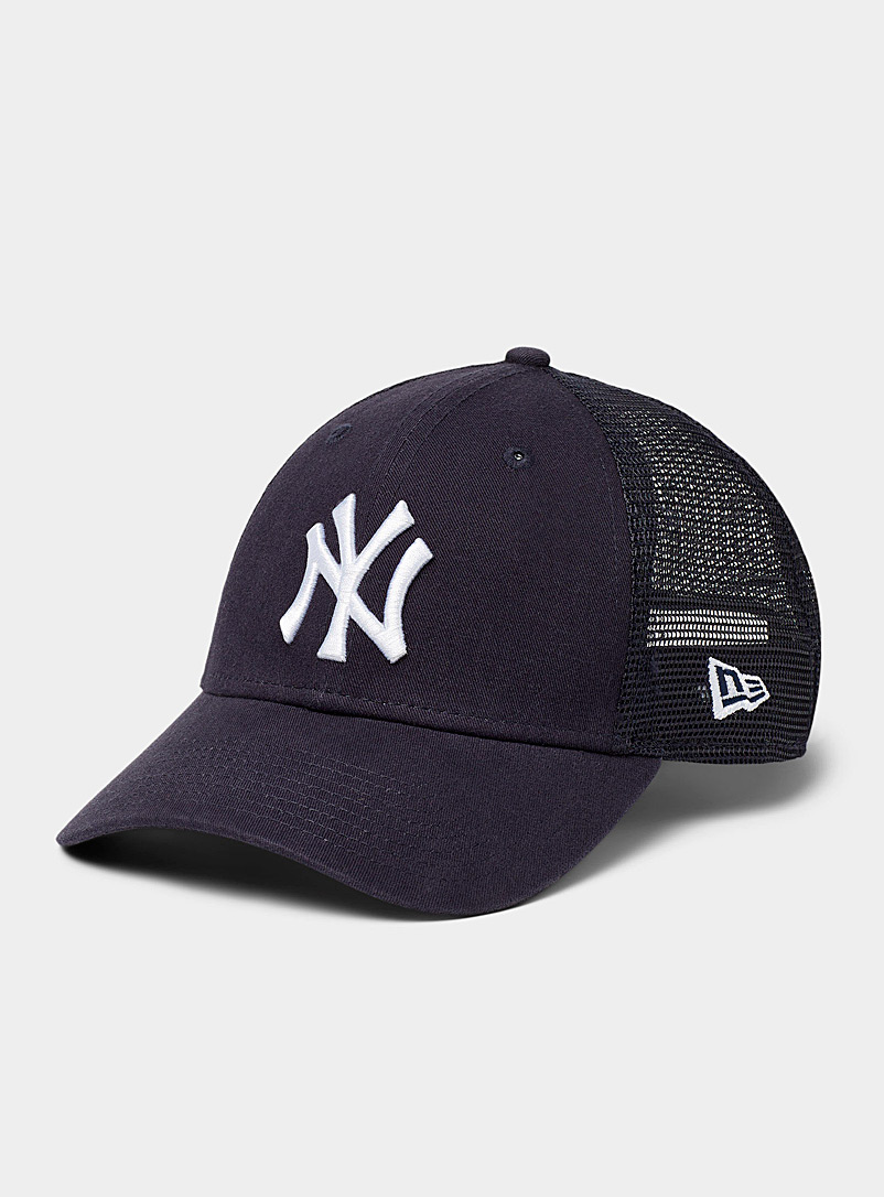 New Era Marine Blue New York Yankees trucker cap for men