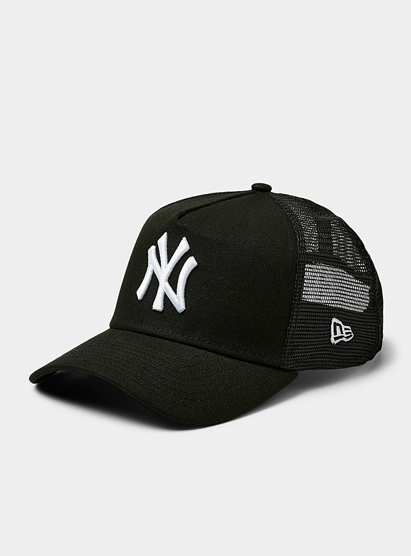 New Era Black Yankees trucker cap for men