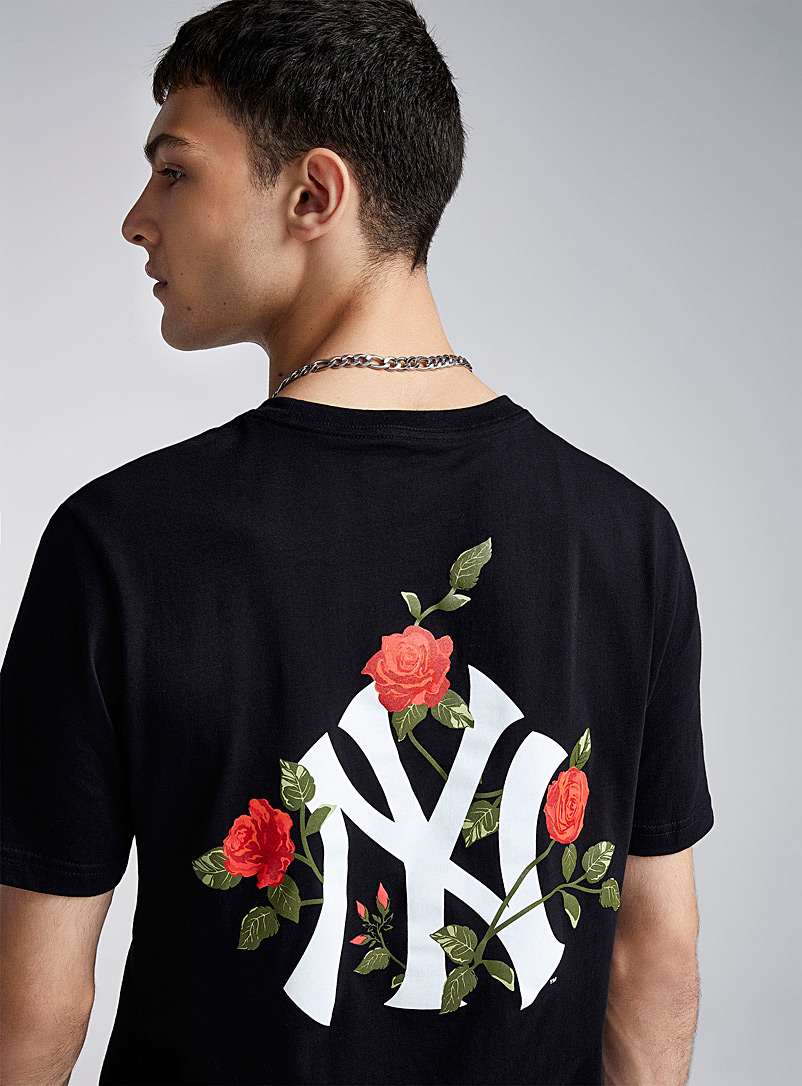 New Era: Le t-shirt Yankees roses Noir pour homme