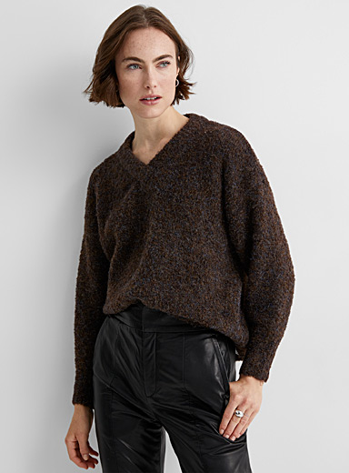 Bouclé knit V-neck sweater | Soaked in Luxury | | Simons