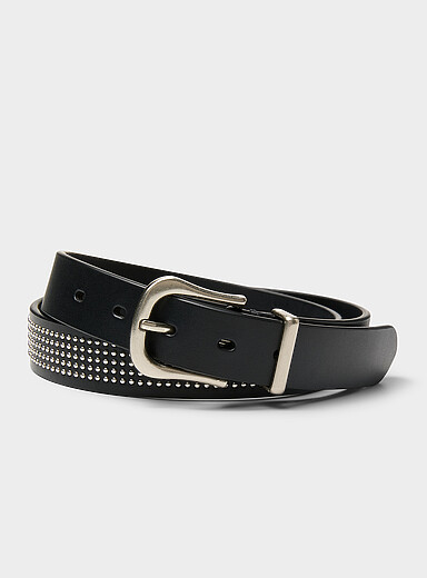 La ceinture &eacute;troite petits clous