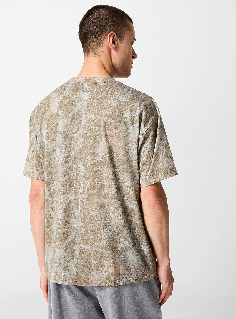 I.FIV5: Le t-shirt carr&eacute; ample World Gym<sup><small>MD</small></sup> camouflage Vert &agrave; motifs pour homme