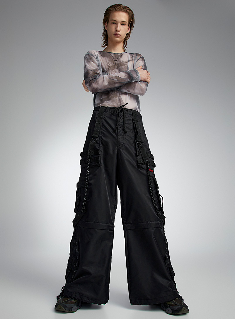 https://imagescdn.simons.ca/images/8239-24102-1-A1_2/space-out-nylon-cargo-pant-relaxed-fit.jpg?__=3