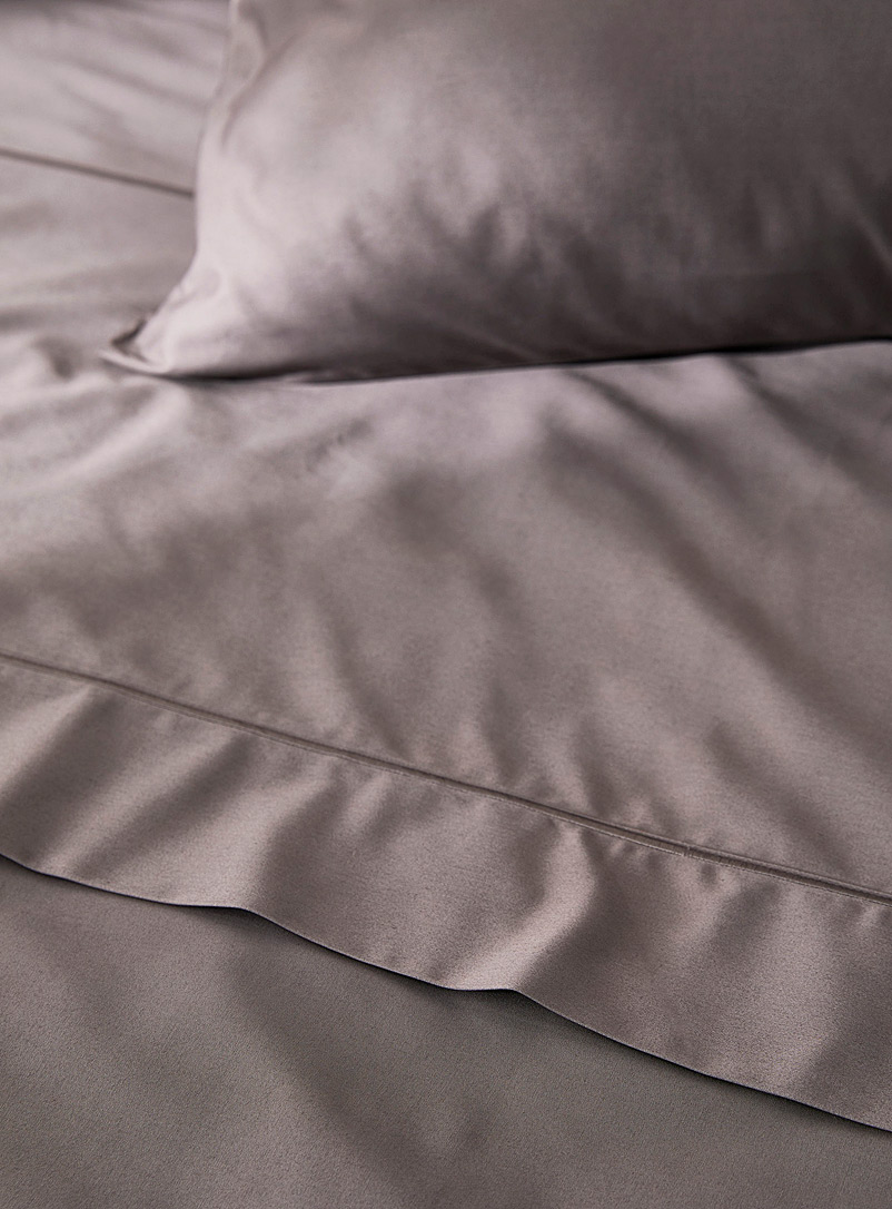 Simons Maison Charcoal 100% Egyptian cotton 480-thread-count sheet set Fits mattresses up to 16 in