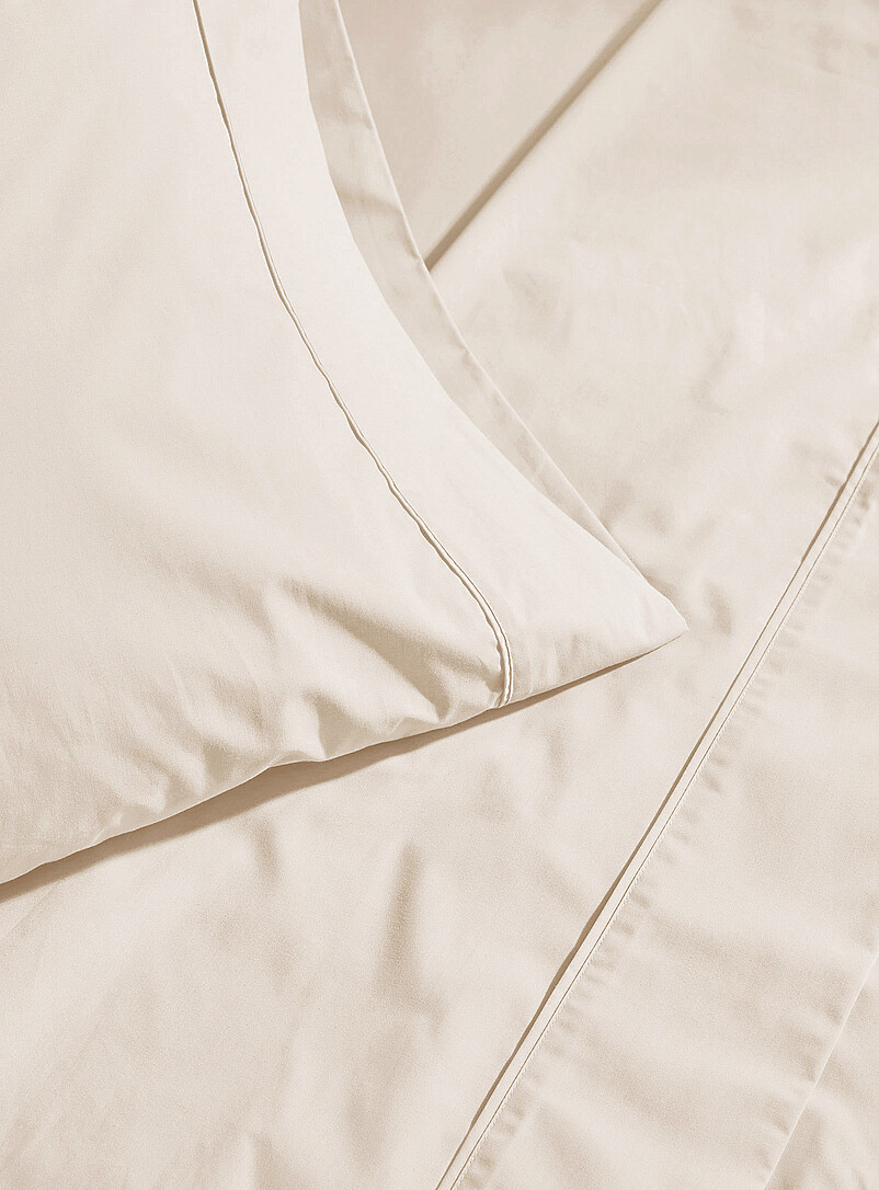Simons Maison: Le drap percale plus uni 200 fils au pouce Pour matelas jusqu'&agrave; 15 po Ivoire