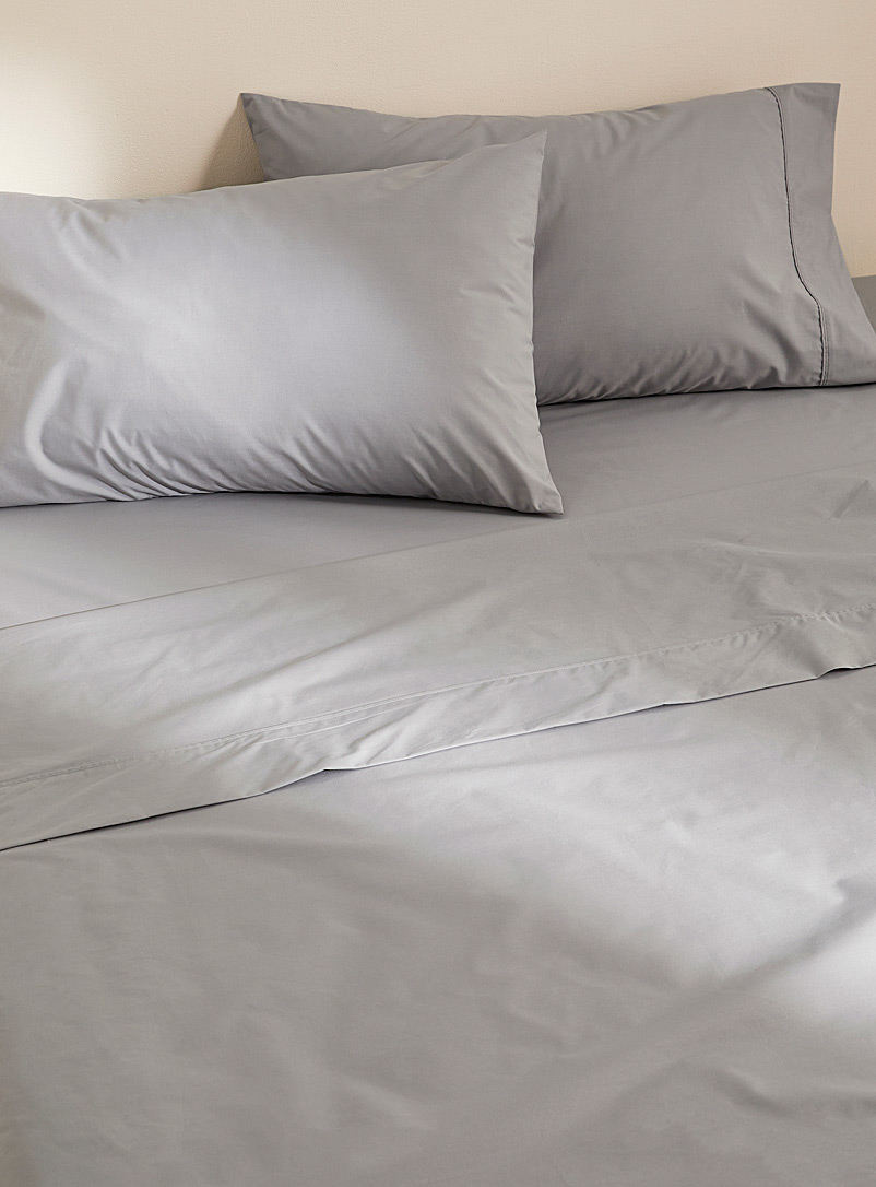Simons Maison Light Grey Percale plus 200-thread-count sheet Fits mattresses up to 15 in