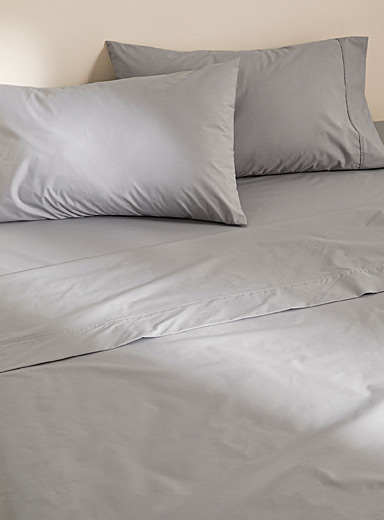 Simons Maison Light Grey Solid percale plus sheet Fits mattresses up to 15 in 200-thread-count