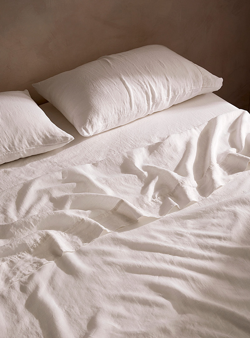 Simons Maison White Washed pure linen sheet set Fits mattresses up to 15 in