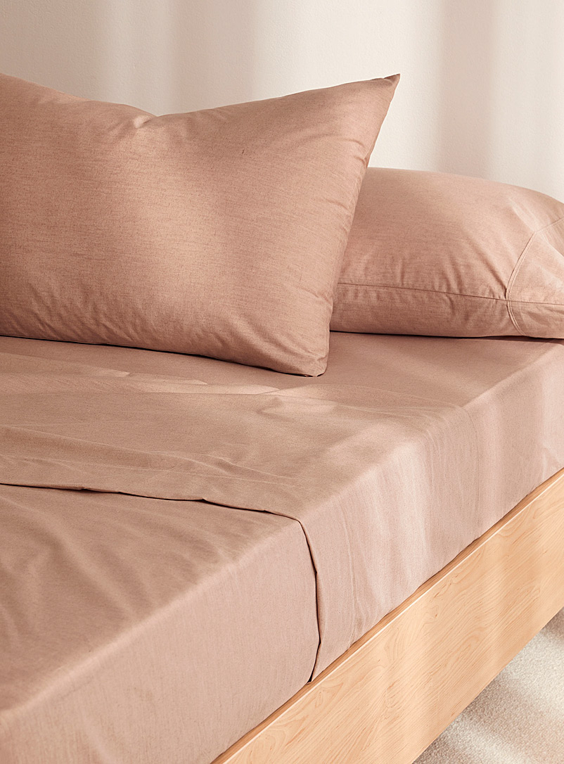 Simons Maison Light Brown Chambray percale plus sheet 200-thread-count Fits mattresses up to 15 in