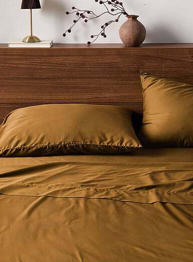 Simons Maison Honey/Camel Cotton-bamboo rayon solid sheet set 300-thread-count Fits mattresses up to 16 in