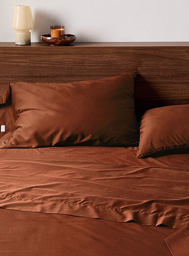 Cotton-bamboo rayon solid sheet set 300-thread-count Fits mattresses up to 16 in