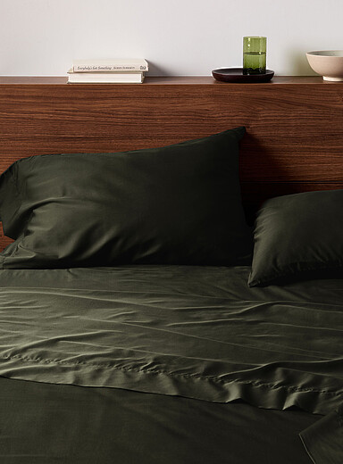 Simons Maison Dark Green Cotton-bamboo rayon solid sheet set 300-thread-count Fits mattresses up to 16 in