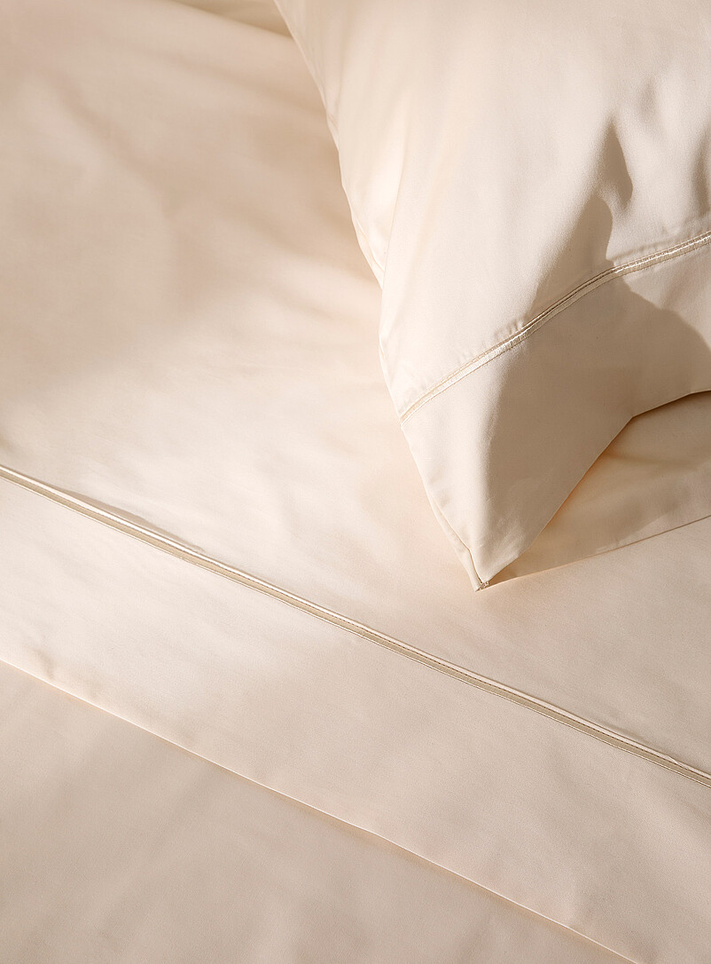 Clarence linen Parure de lit 4 pièces 100 % coton égyptien 500 fils au pouce carré, poche profonde de 38,1 cm – Rouge, King size Clarence linen Parure de lit 4 pièces 100 % coton égyptien 500 fils au pouce carré, poche profonde de 38,1 cm – Rouge, King size