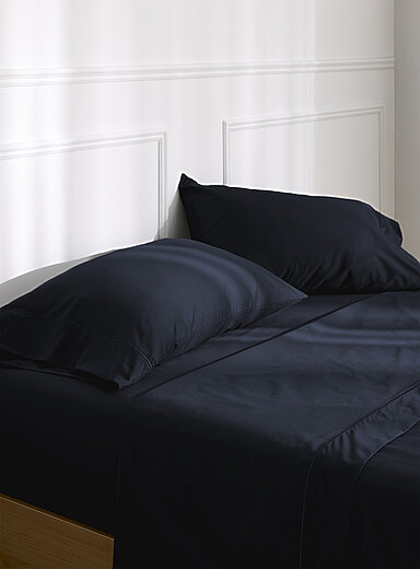 Simons Maison: L'ensemble draps coton &eacute;gyptien fini satin&eacute; 480 fils au pouce Pour matelas jusqu'&agrave; 16 po Bleu fonc&eacute; - Indigo