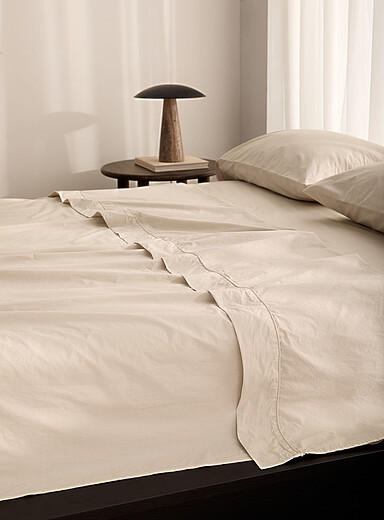 Simons Maison Ecru/Linen Solid pure organic cotton sheet 300-thread-count Fits mattresses up to 16 in