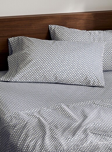Geometric mosaic percale plus sheet 200-thread-count Fits mattresses up to 16 in