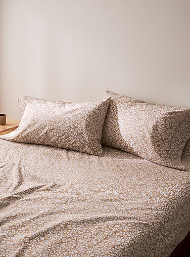 Floral tapestry percale plus bed sheet 200-thread-count Fits mattresses up to 16 in