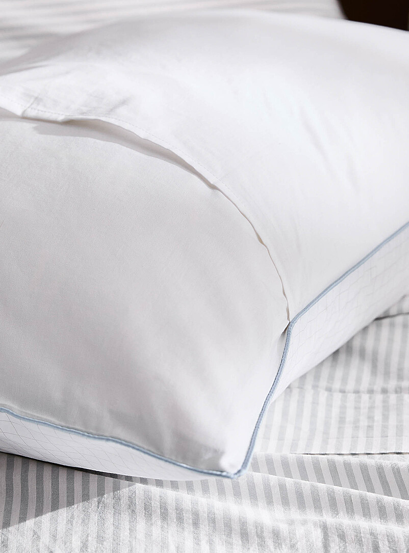 Simons Maison: La taie d'oreiller brod&eacute;e petit d&eacute;jeuner Blanc &agrave; motifs