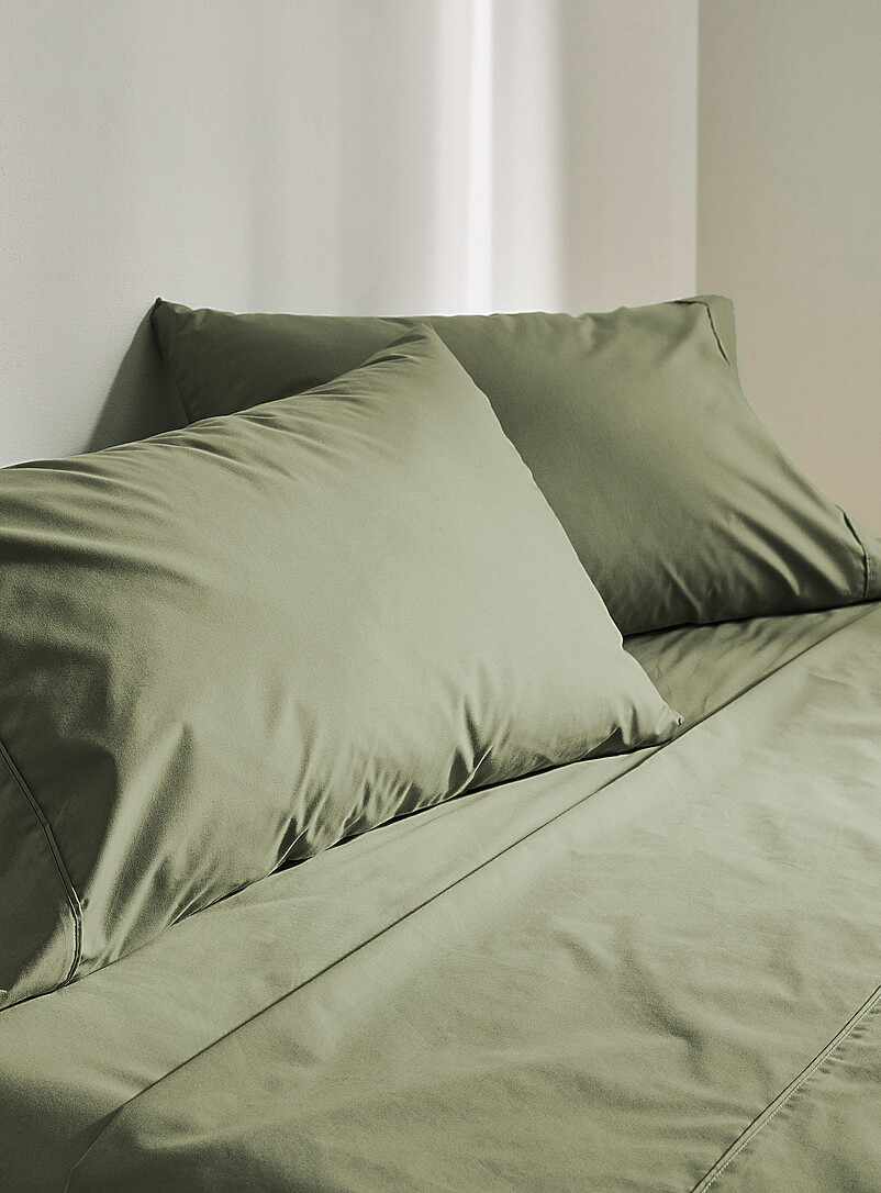 Solid Percale Plus Sheet 200-Thread-Count Fits Mattresses Up To 15 In
