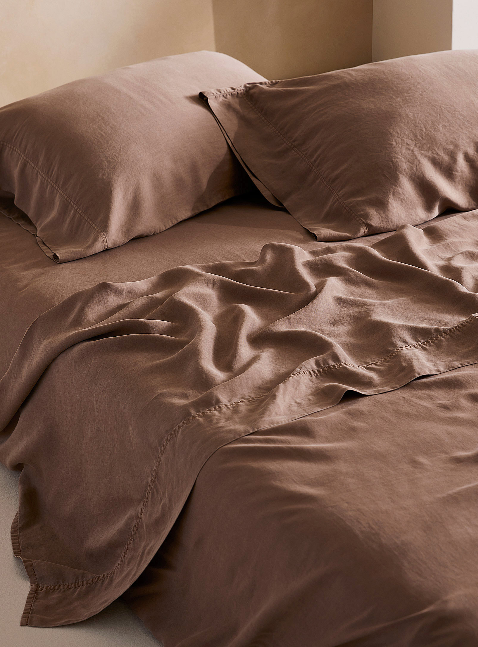 Simons Maison Stonewashed Pure Lyocell Sheet Set Fits Mattresses Up To 16 In In Taupe