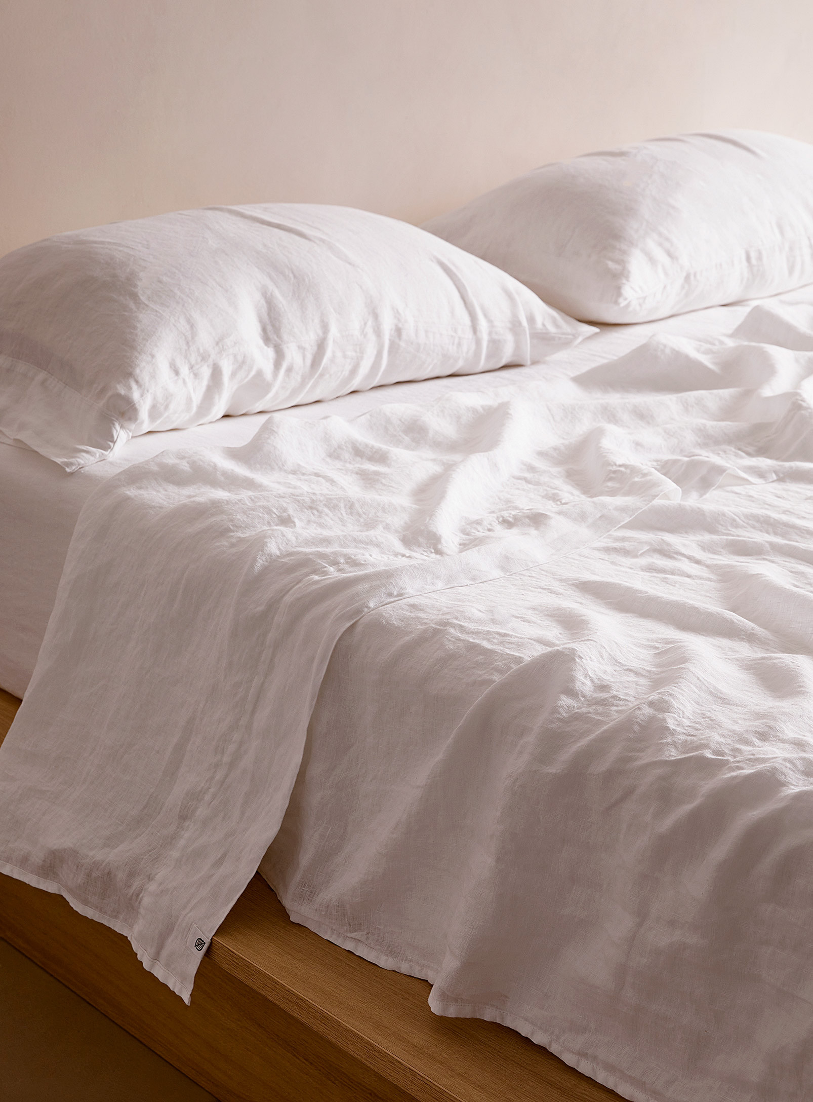 Simons Maison Solid Washed Linen Sheet Fits Mattresses Up To 16 In