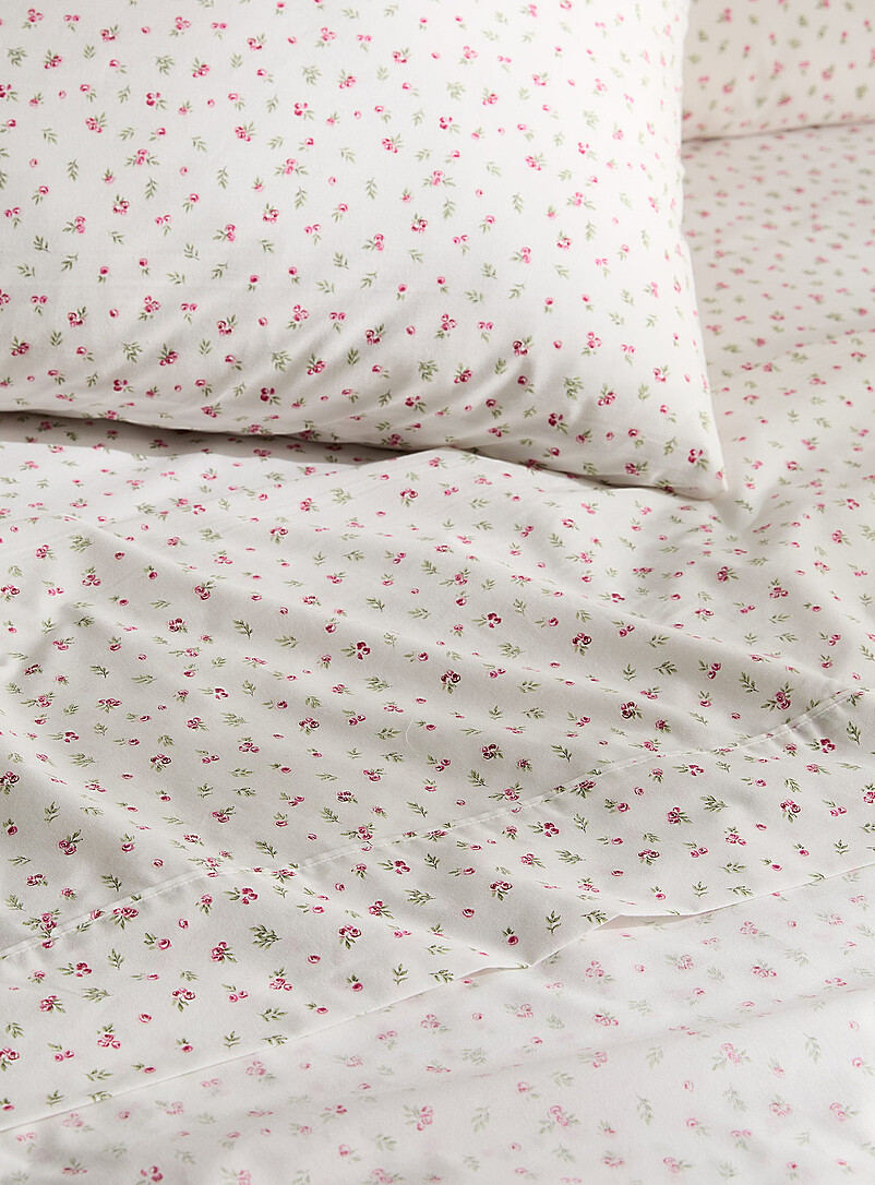 Small roses percale plus sheet 200-thread-count Fits mattresses up to 16 in product image 2