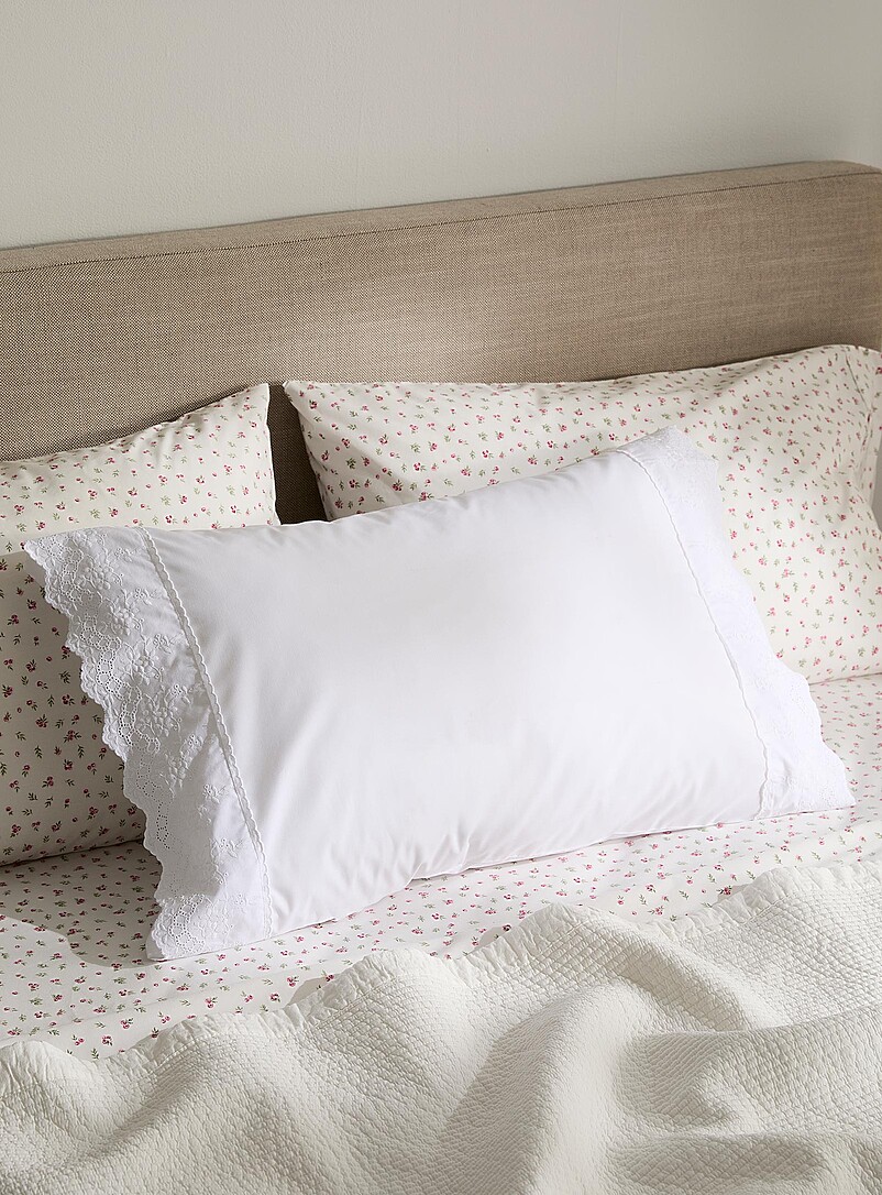 Broderie anglaise pillowcase product image (primary)