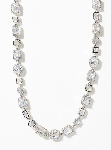 Le collier dor&eacute; pierres mixtes opulentes