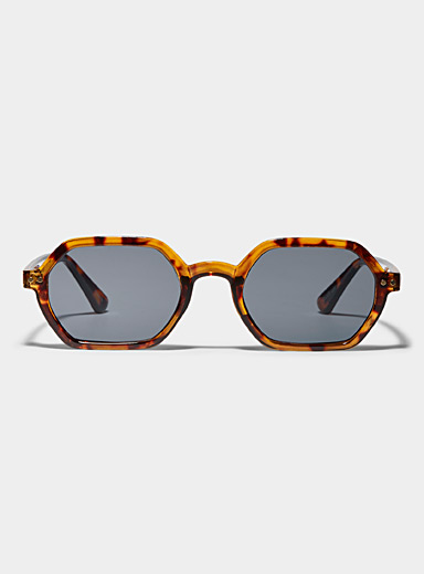 Les lunettes de soleil angulaires Lex