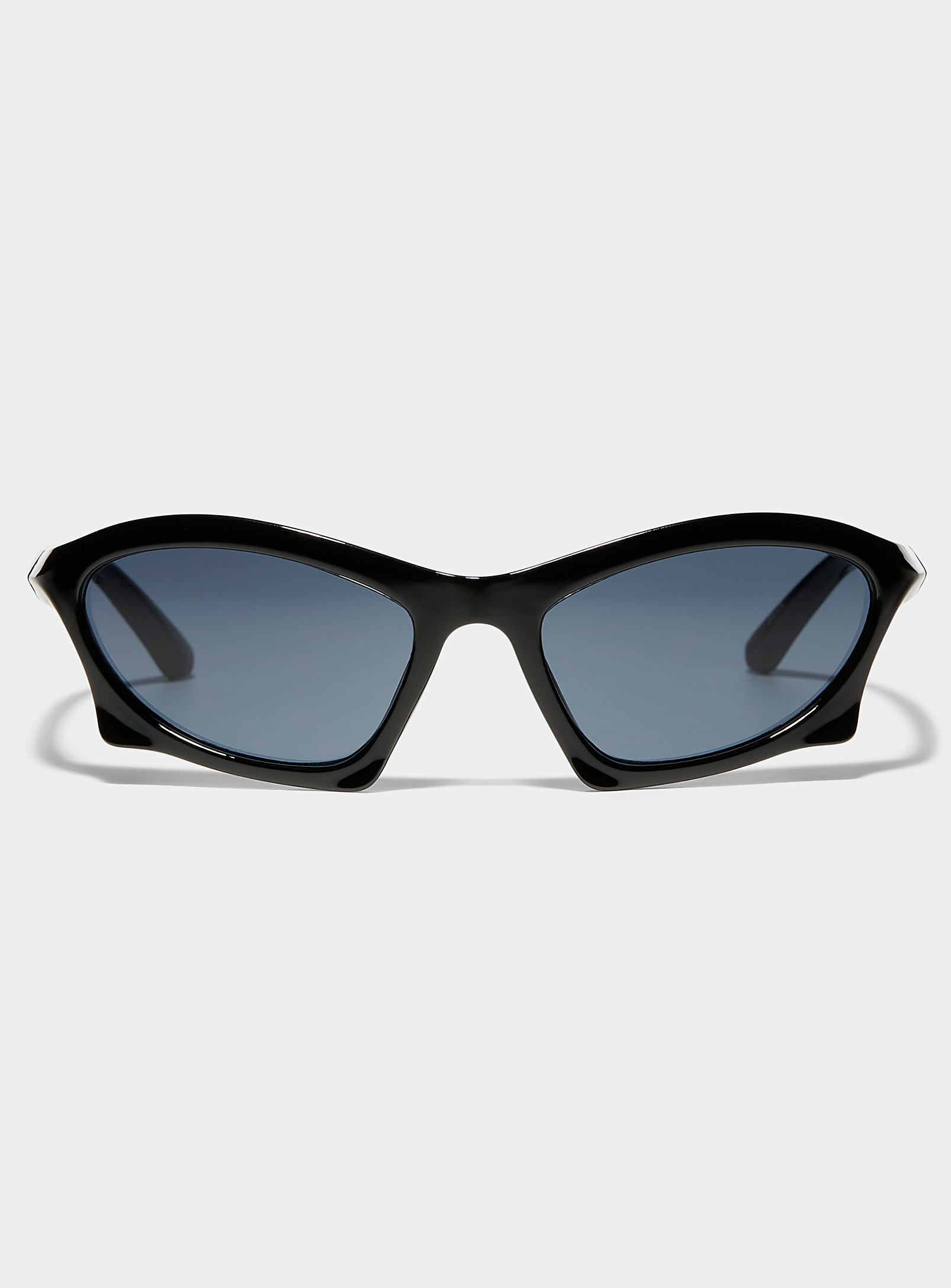 Le 31 Brock Oval Sunglasses In Black