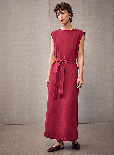 Selected: La robe maxi jersey &agrave; &eacute;paulettes Rouge framboise - Cerise pour femme