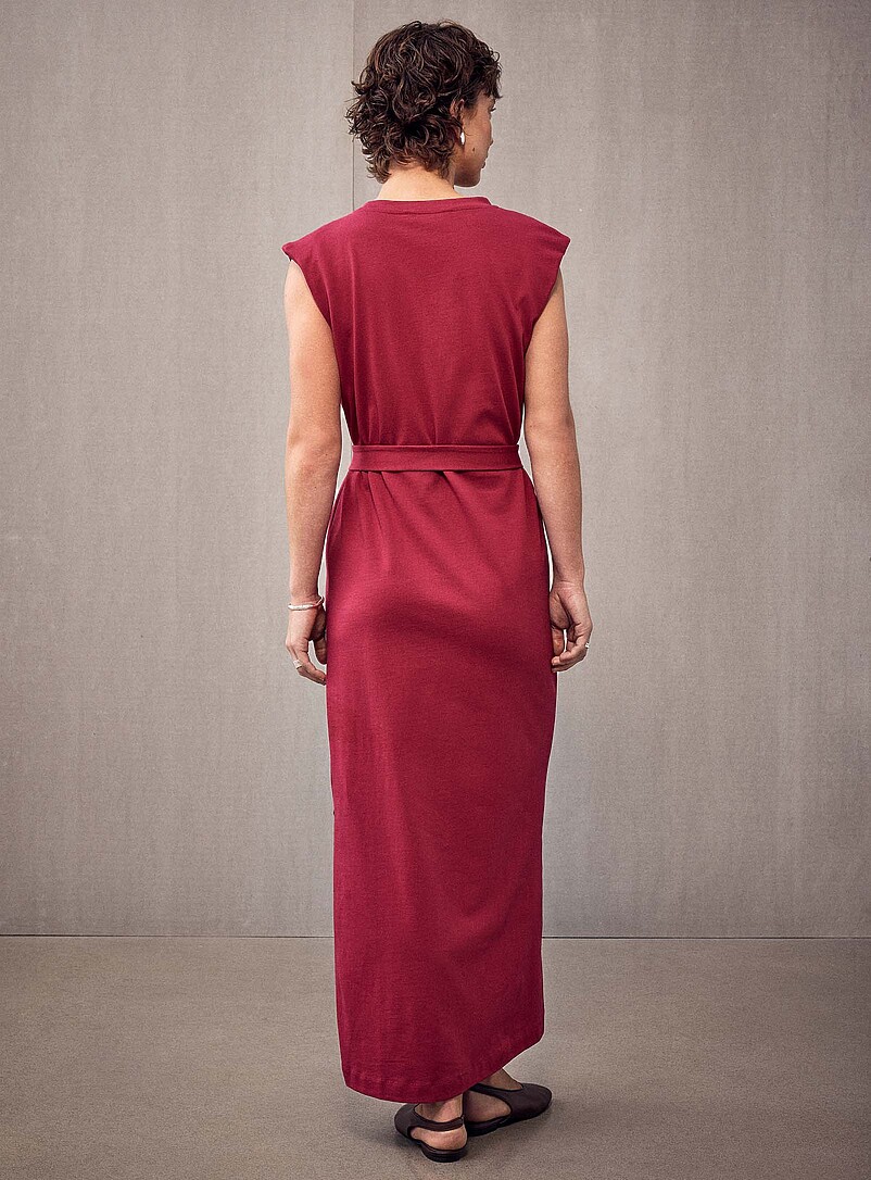 Selected: La robe maxi jersey &agrave; &eacute;paulettes Rouge framboise - Cerise pour femme