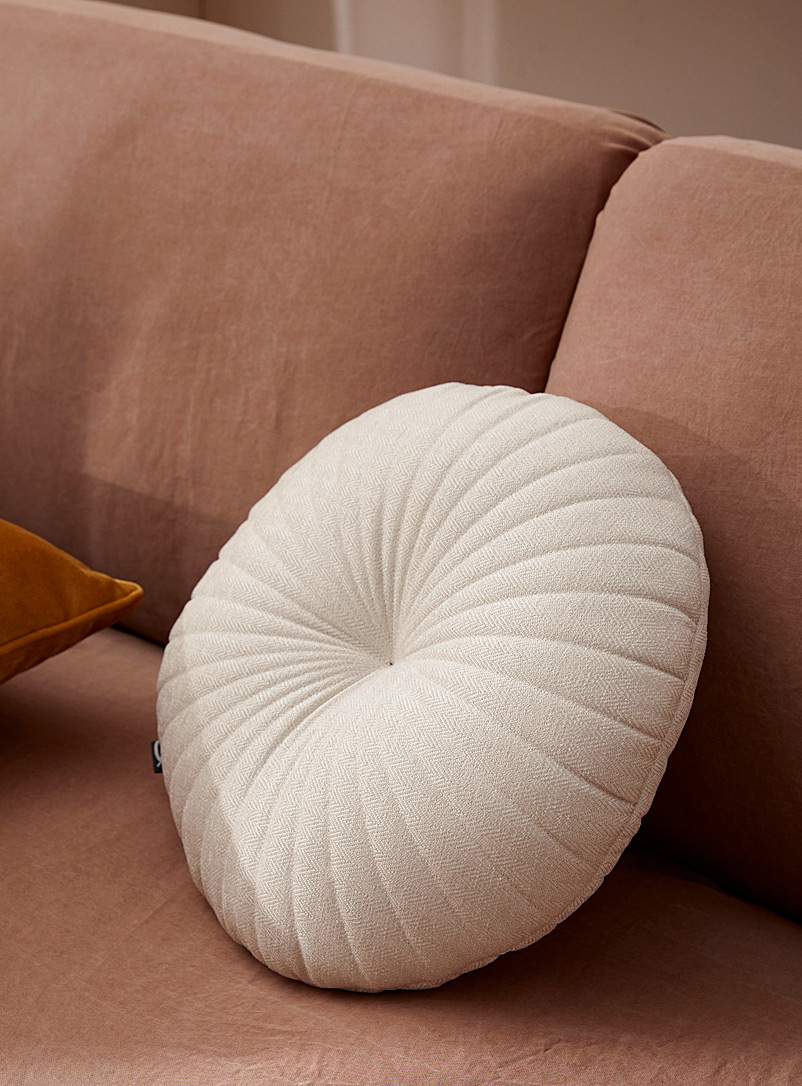 Simons Maison Off White Herringbone round cushion 35 cm