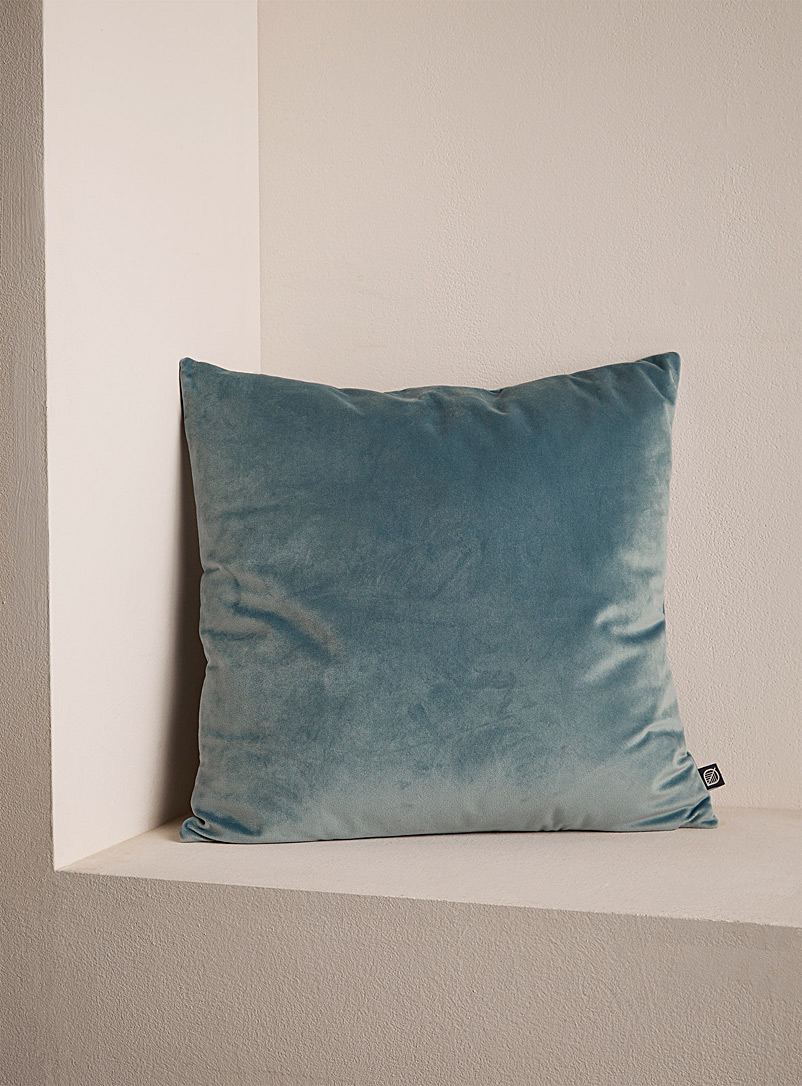 Simons Maison: Le coussin velours opulent 45 x 45 cm Bleu pâle - Bleu ciel