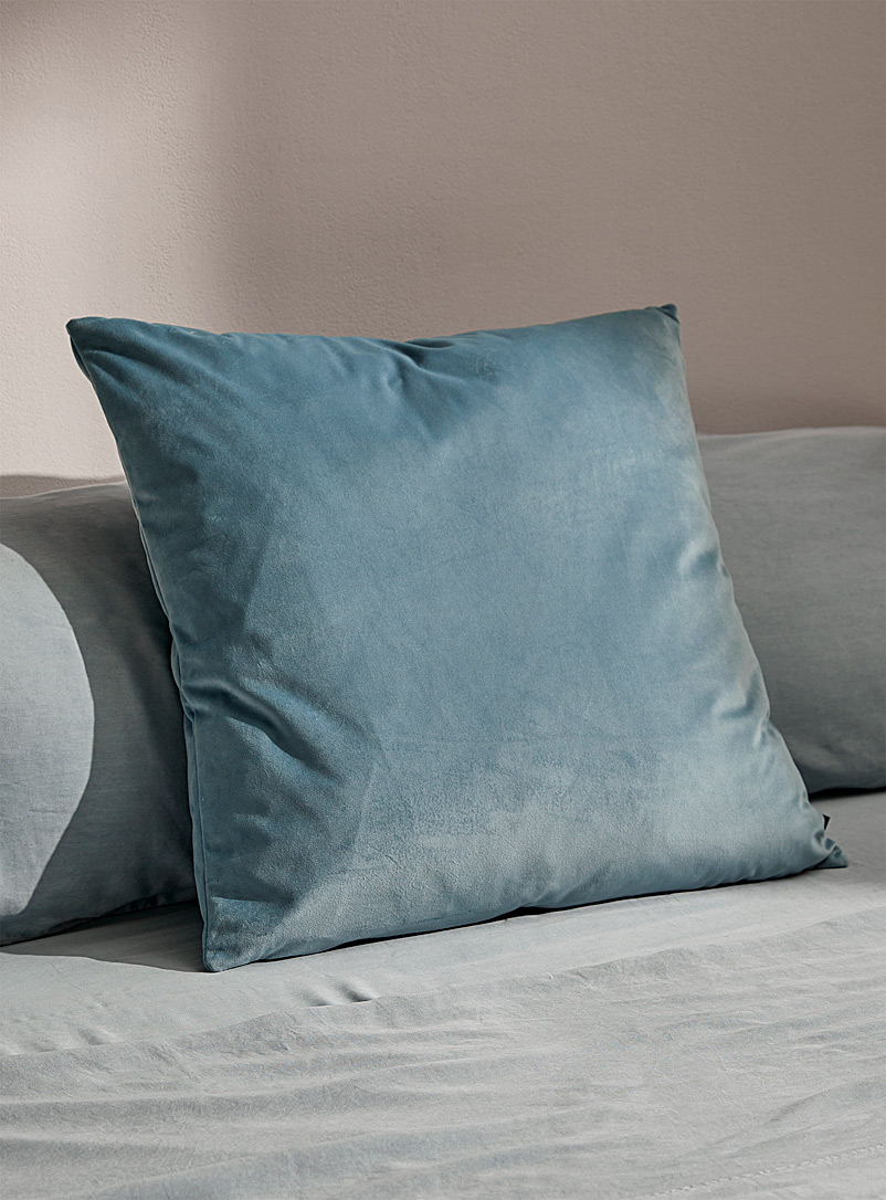 Simons Maison Baby Blue Opulent velvet cushion 60 x 60 cm