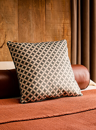 Simons Maison: Le coussin d&eacute;houssable velours mosa&iuml;que g&eacute;o 50 x 50 cm Vert &agrave; motifs