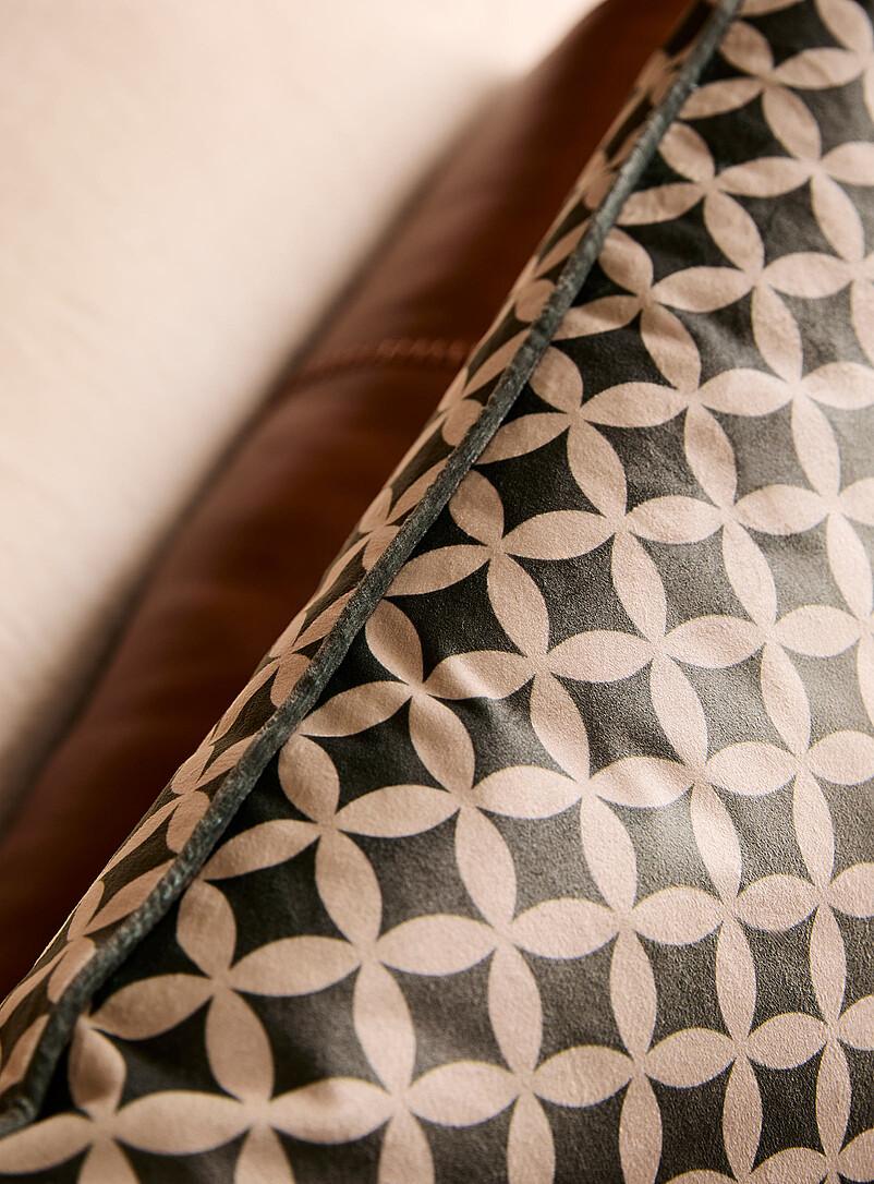 Simons Maison: Le coussin d&eacute;houssable velours mosa&iuml;que g&eacute;o 50 x 50 cm Vert &agrave; motifs
