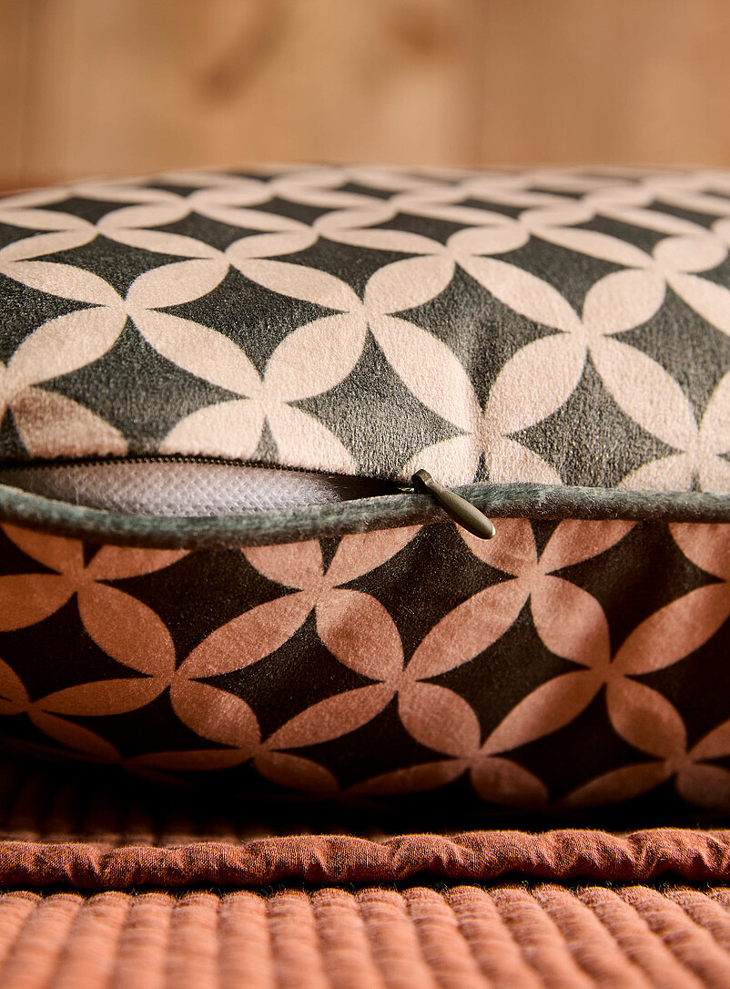 Simons Maison: Le coussin d&eacute;houssable velours mosa&iuml;que g&eacute;o 50 x 50 cm Vert &agrave; motifs