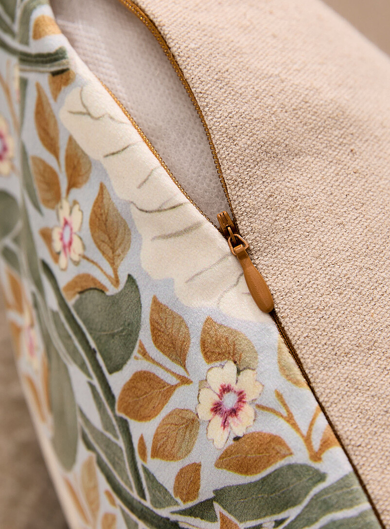 Simons Maison Patterned Brown Waltzing flowers velvety removable-cover cushion 50 x 50 cm