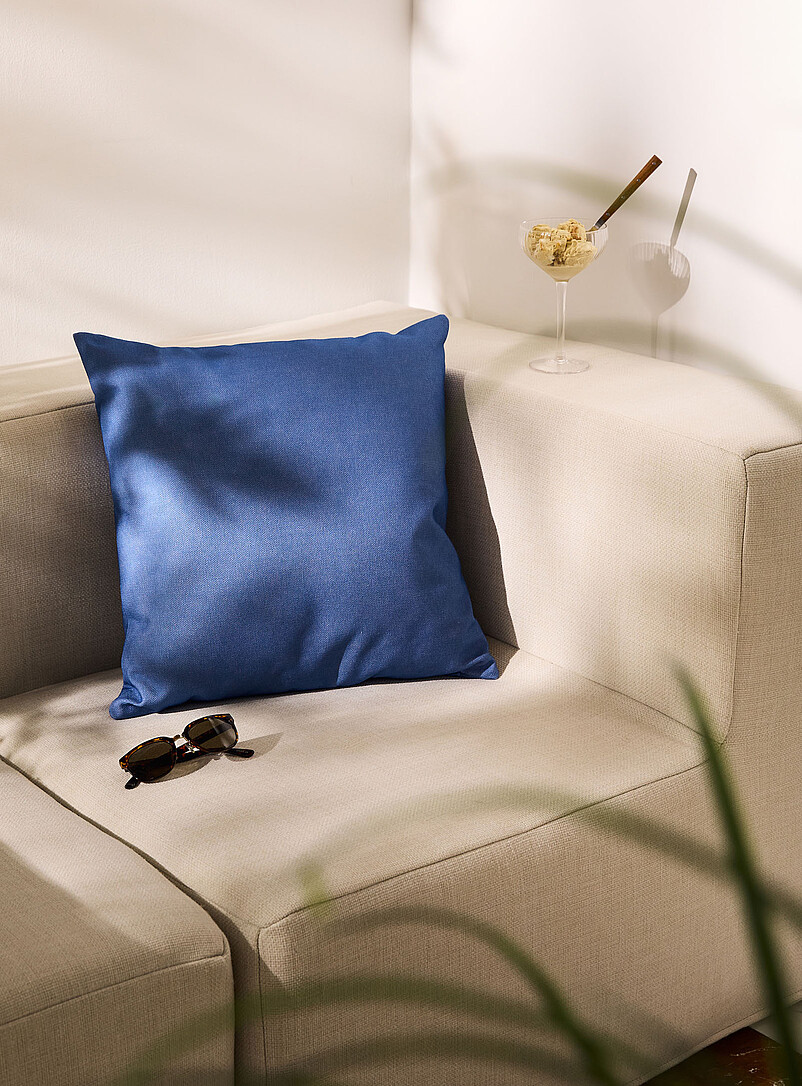 Simons Maison: Le coussin d'ext&eacute;rieur d&eacute;houssable toile unie 50 x 50 cm <b>Collection exclusive Vivre dehors</b> Cuivre - Rouille
