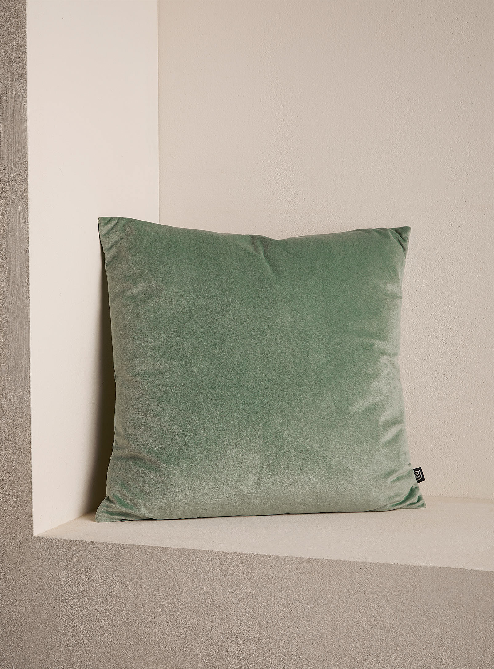 Simons Maison Opulent Velvet Cushion 45 X 45 Cm In Lime Green