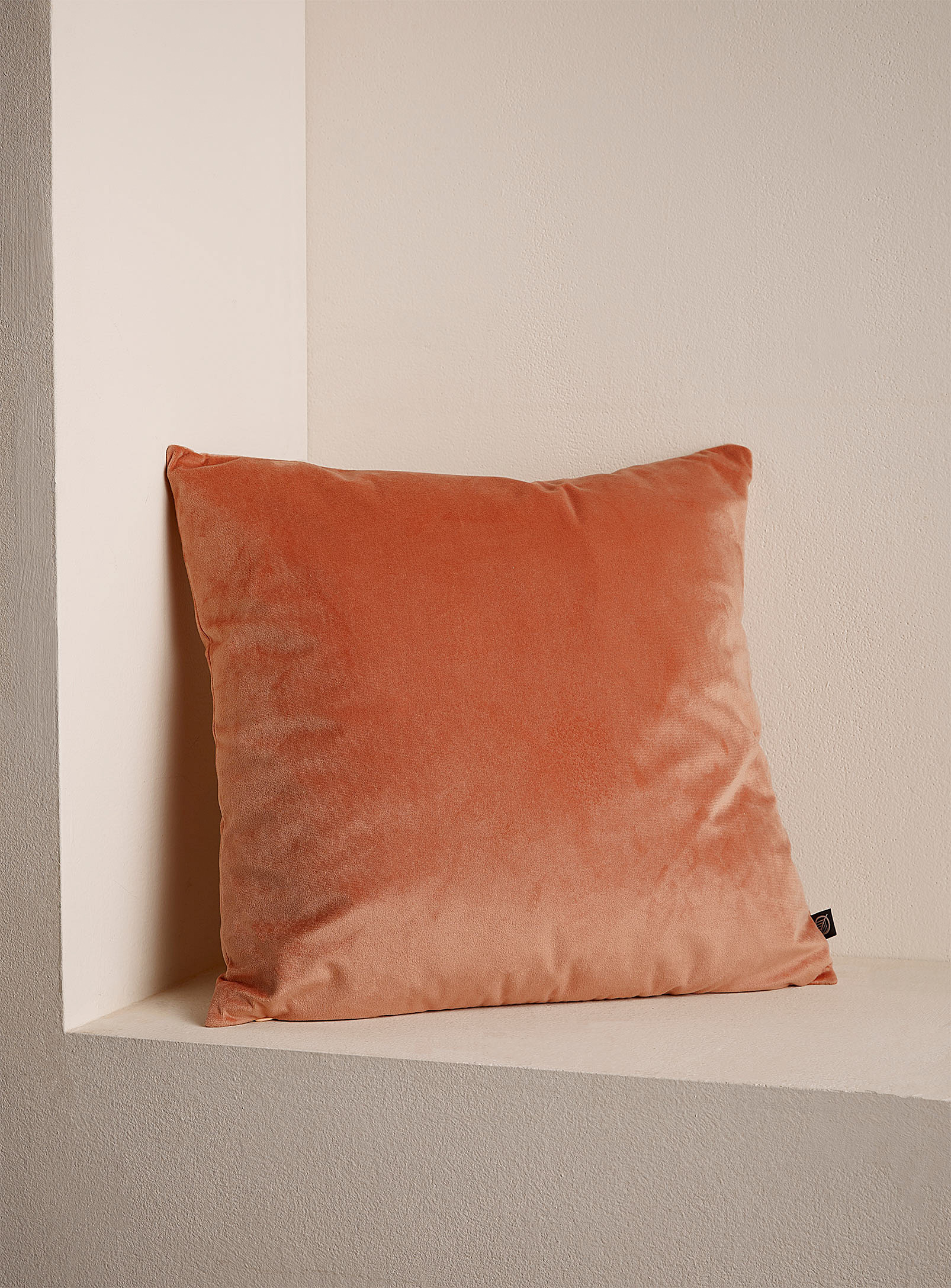 Simons Maison Opulent Velvet Cushion 45 X 45 Cm In Pink