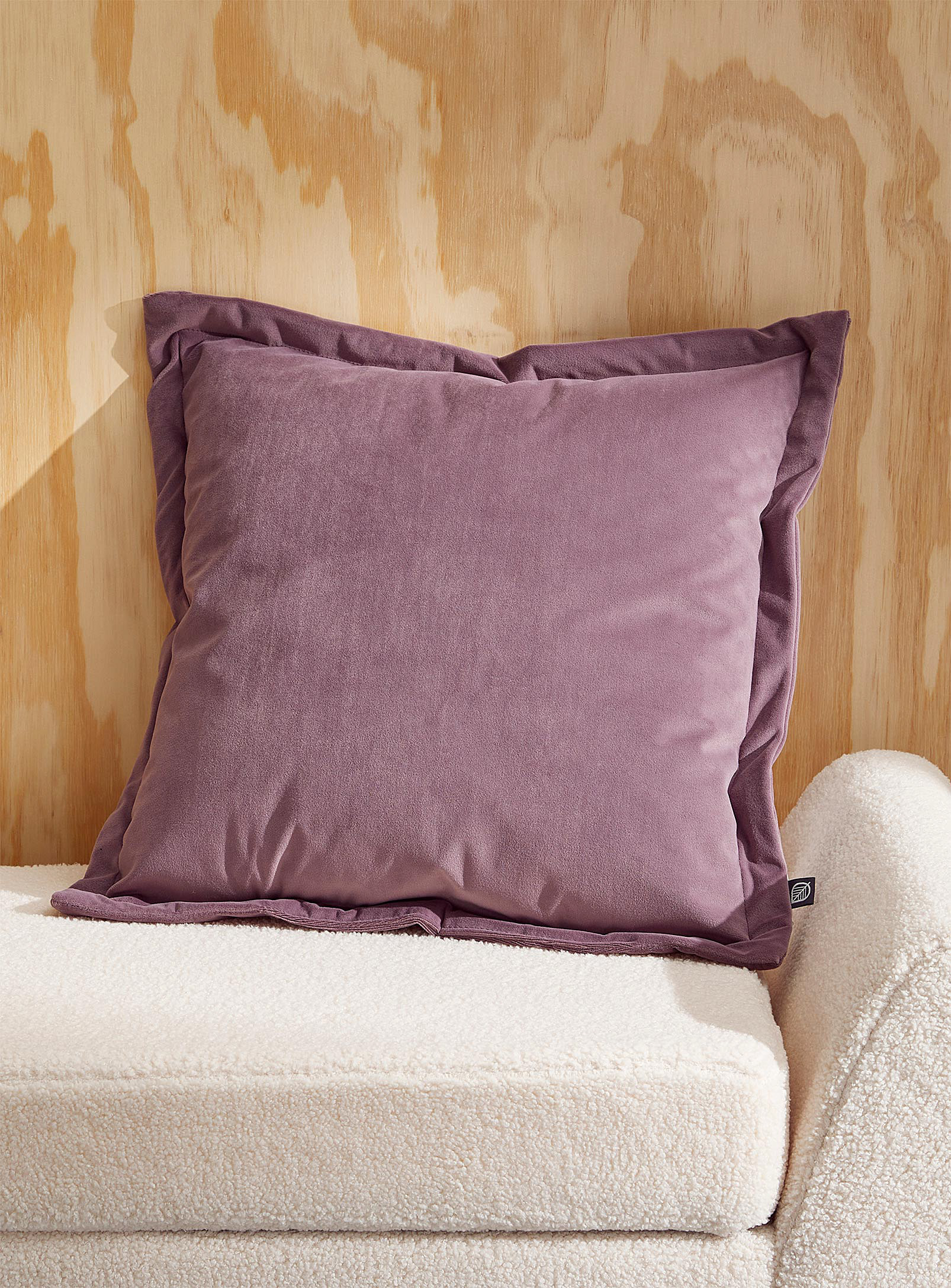 Simons Maison Trimmed Velvet Cushion 45 X 45 Cm In Light Crimson