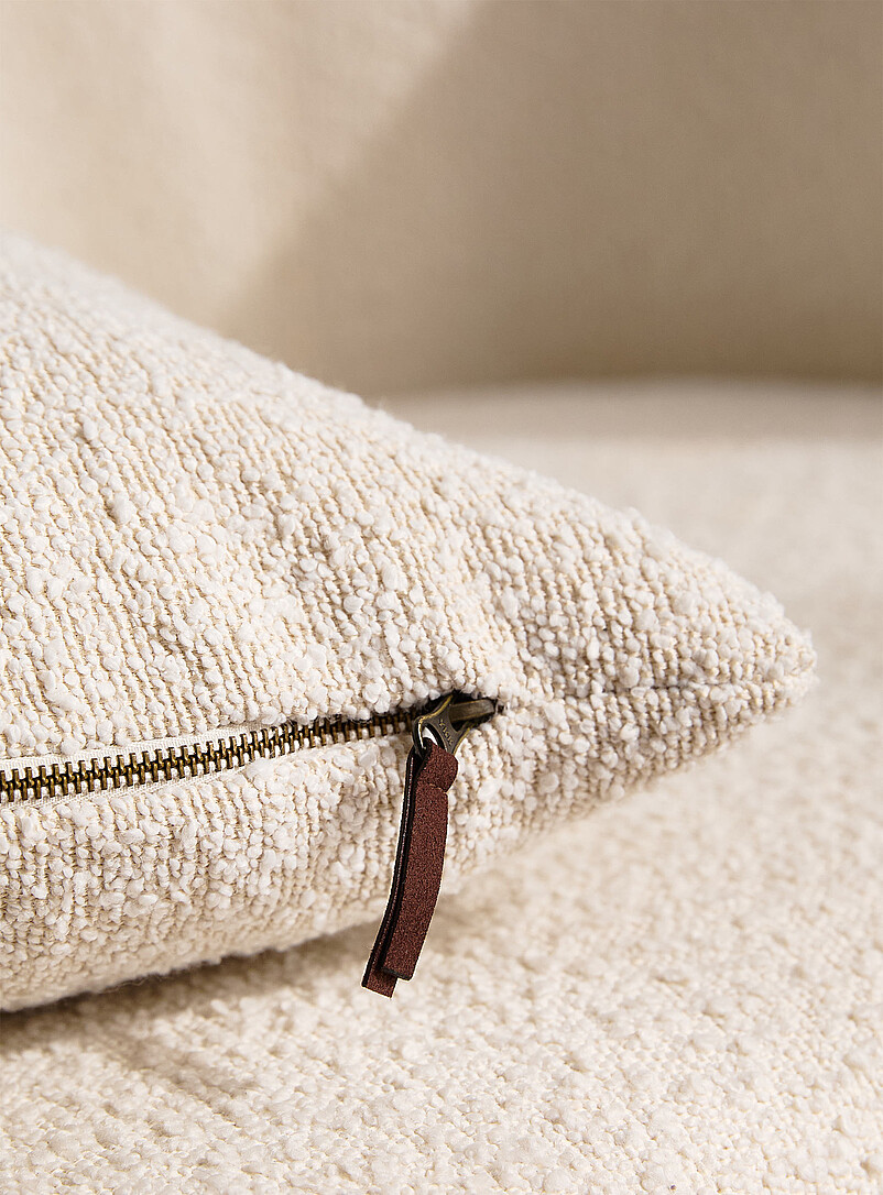 Ivory bouclé fabric removable-cover cushion 50 x 50 cm product image 2
